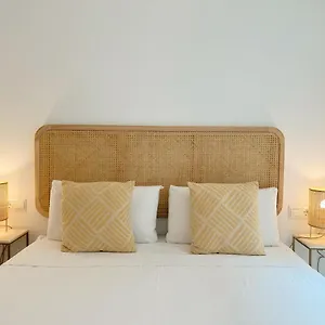 https://ele-apartments-granados.es-andalucia.com