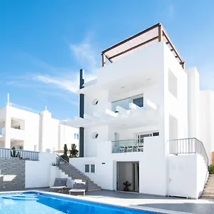 https://villa-vidal-sant-josep-de-sa-talaia.ibizaislandhotels.net